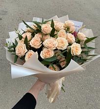 Букет Кремовые розы Латте в Новолабинской