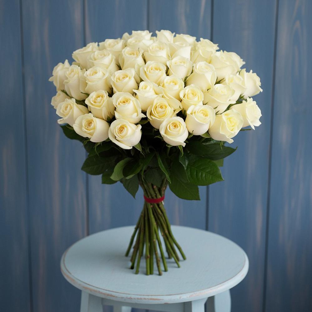 Букет 51 Белая роза Эдлесс Лав в Новолабинской