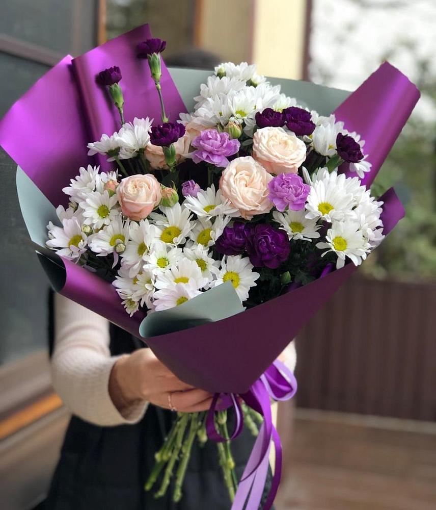 Букет цветов из: Хризантемы, Гвоздики и Розы в Новолабинской