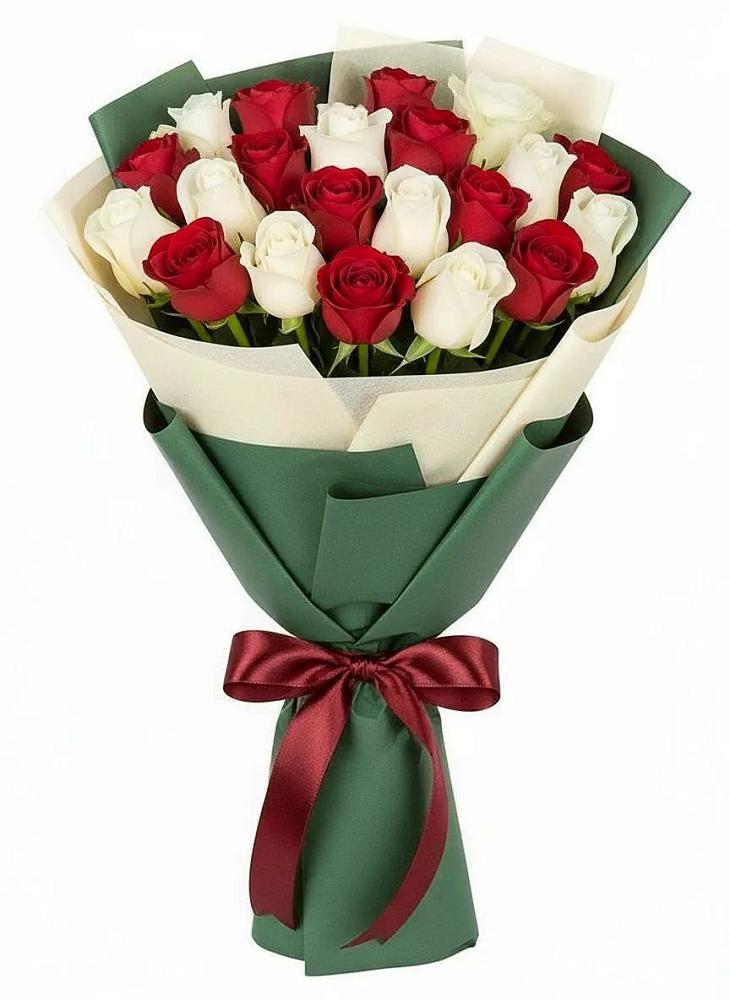 Букет Микс из красных и белых роз в Новолабинской