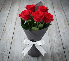 Букет 5 Красных роз Эдлесс Лав #REPLACE_PRED# Новолабинской