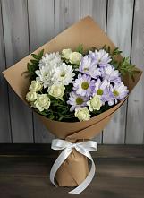 Букет цветов из:  Хризантемы и Розы в Новолабинской