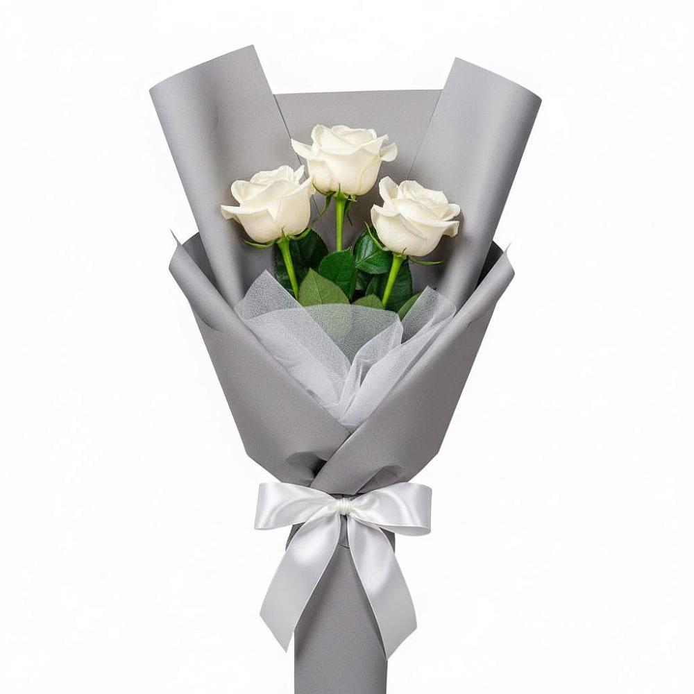 Букет 3 белые розы в Новолабинской