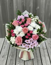 Букет цветов из:  Альстромерии, Гвоздики, Розы и Хризантемы #REPLACE_PRED# Новолабинской