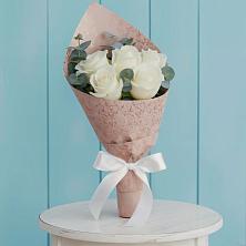 Букет цветов из:  Розы в Новолабинской