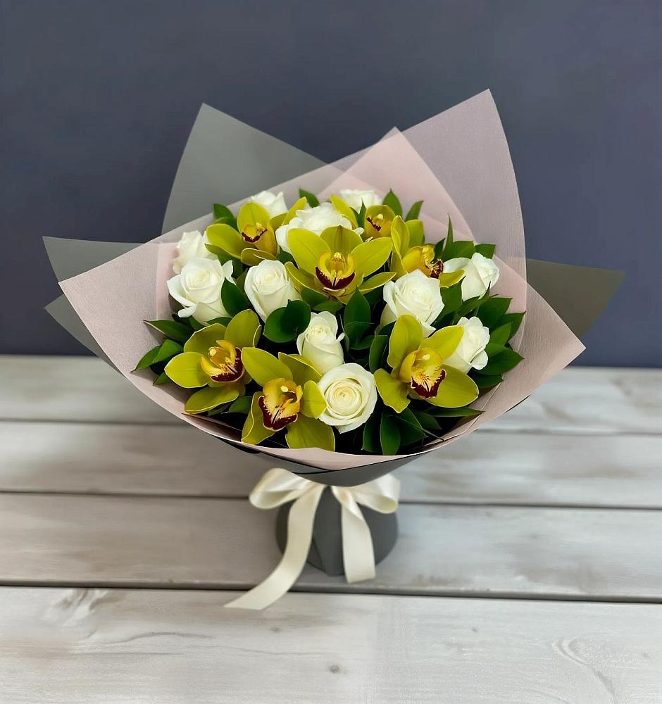 Букет цветов из: Орхидеи и Розы в Новолабинской