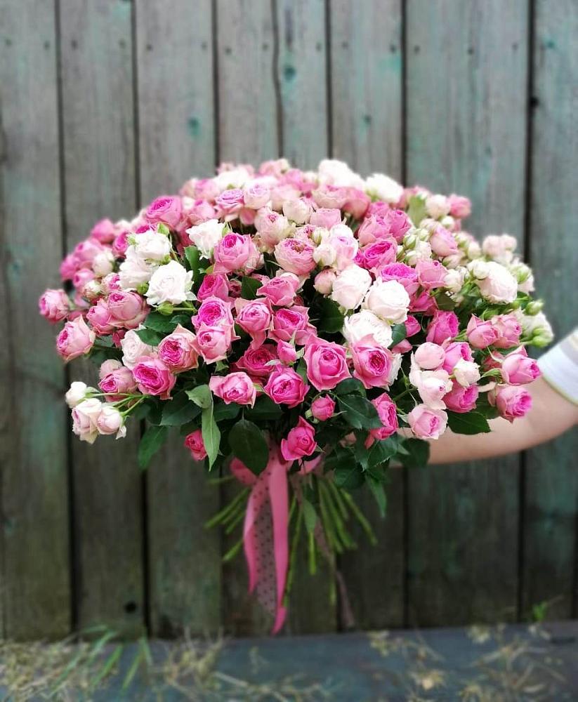 Букет Розовые кустовые розы Натали и Лав Лидия в Новолабинской