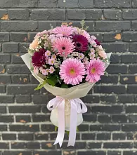 Букет цветов из:  Герберы и Хризантемы #REPLACE_PRED# Новолабинской