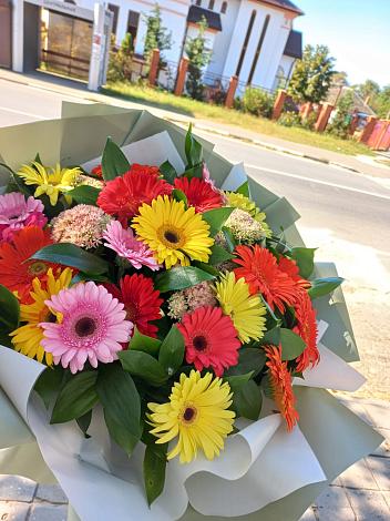 Букет цветов из: Герберы в Новолабинской