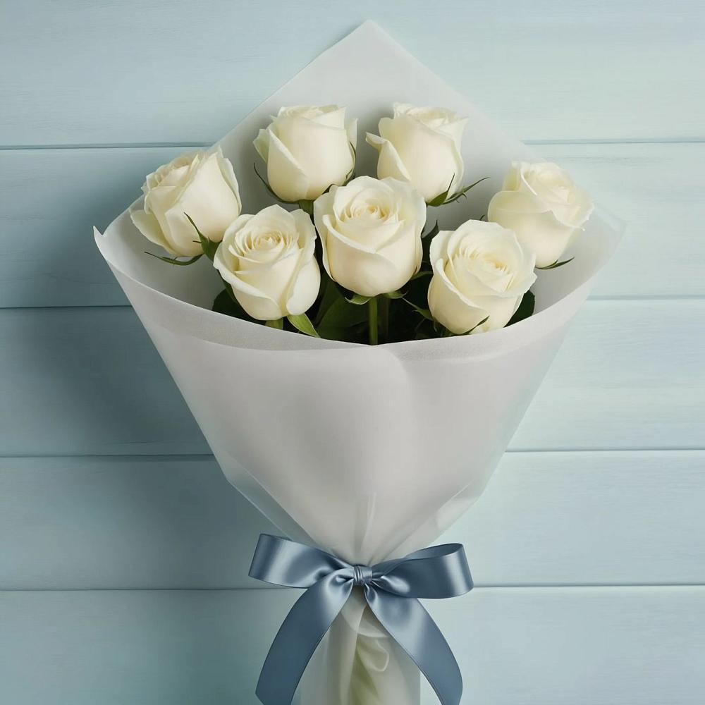 Букет 7 Белых роз Эдлесс Лав в Новолабинской